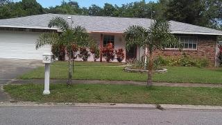 1390 Oakbrook Dr, Largo, FL 33770-4345
