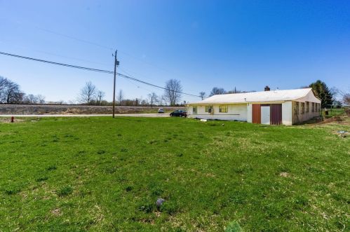 12924 Cleveland Rd, Pataskala OH 43062-8817 exterior