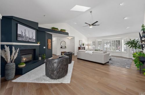 1898 Bennett Meadows Ln, Santa Rosa CA  95405-8375 exterior