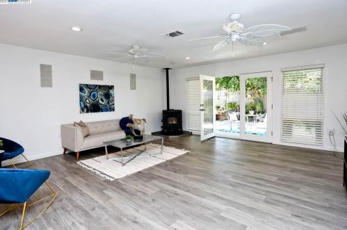 1240 Marigold Rd, Livermore, CA 94551-1320