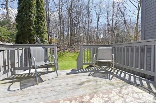 182 Conestoga Way, Glastonbury CT  06033-3362 exterior