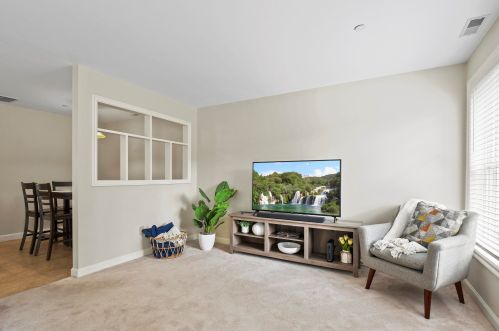 90 Prescott St, Nashua NH 03064-2546 exterior