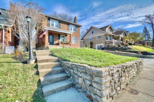 16 Greenbriar Ave, Covington, KY 41017-2752