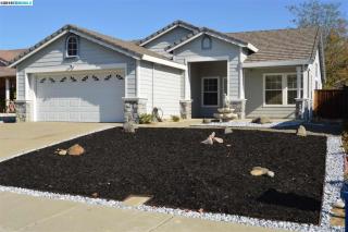 5121 Roundup Ct, Antioch, CA 94531-8474