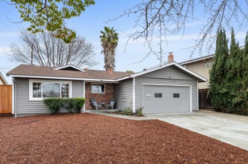 5579 Playa Del Rey, San Jose, CA 95123-1330