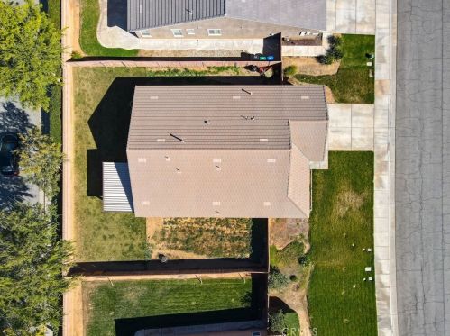 1390 Sweetpea Ln, Beaumont CA  92223-7820 exterior