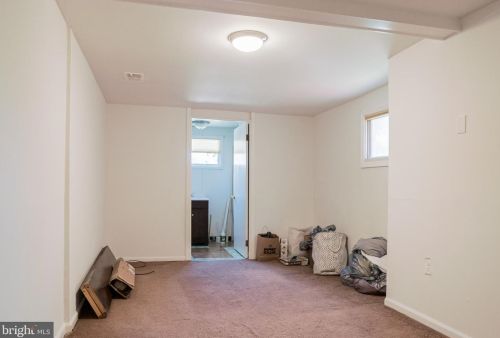 423 9th St, Wilmington, DE 19801-3611
