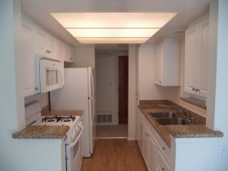 43 Pergola, Irvine CA  92612-1703 exterior