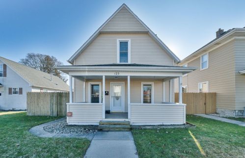 123 Marion St, Mishawaka, IN 46545-6515