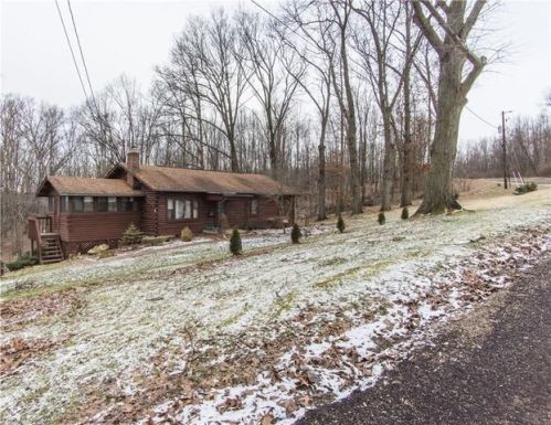 1499 Ridge Rd, Bolivar, OH 44612-8508
