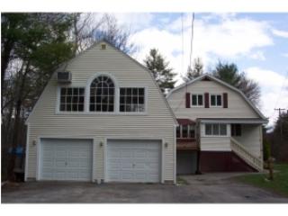 15 Roy St, Raymond, NH 03077-1245