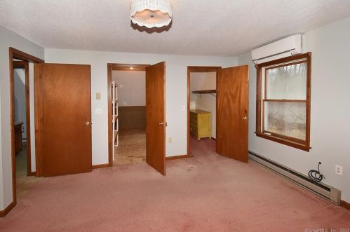 35 Grant Hill Rd, Coventry CT  06238-1115 exterior