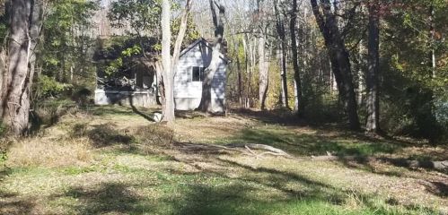 1794 Amazon Rd, Mohegan Lake, NY 10547-1802