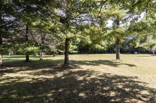 1239 Choctaw Dr, London OH  43140-8726 exterior