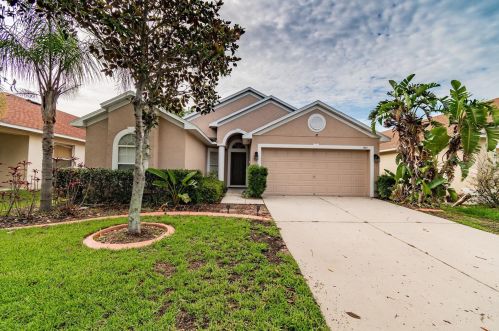 451 Stone Briar Dr, Ruskin, FL 33570-3221