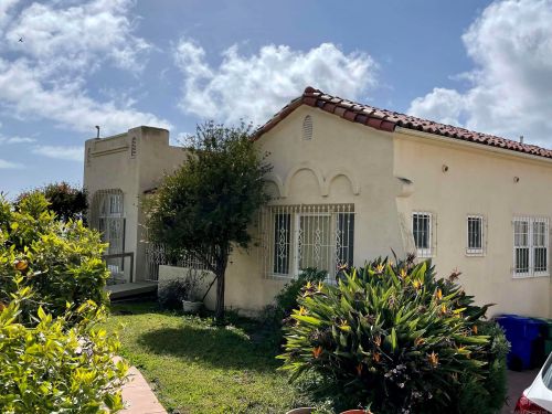 4040 Witherby St, San Diego, CA 92103-1130