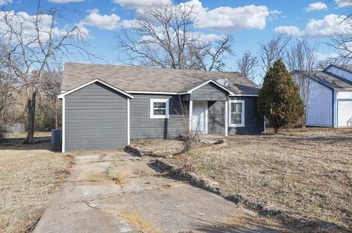 55 Parnell St, Denison TX  75020-2352 exterior