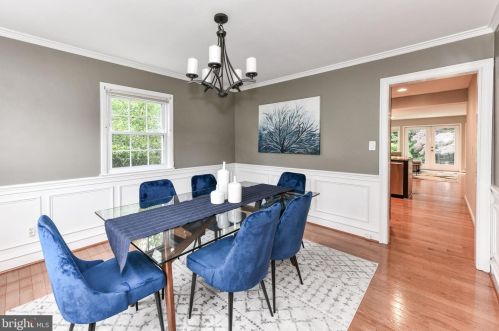 3027 Crane Dr, Falls Church VA  22042-3004 exterior