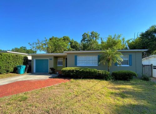 256 Crystal Lake St, Orlando, FL 32806-4516