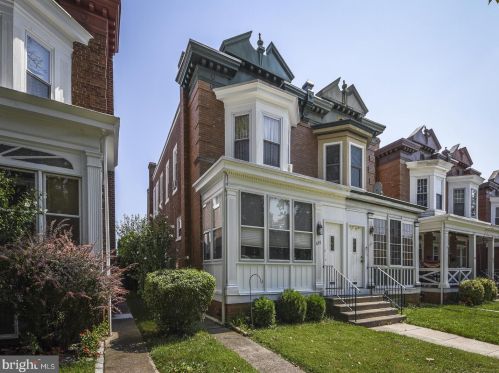 630 Noble St, Norristown, PA 19401-5531