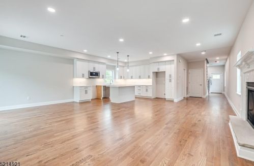 421 River Rd, Rahway NJ  07065-4203 exterior