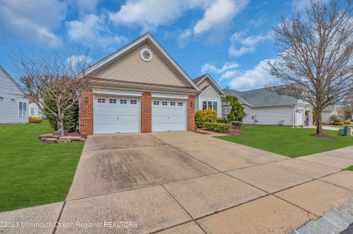 6 Inverness Ln, Jackson Twp, NJ 08527-4047