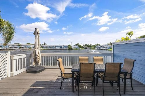 812 Ocean Dunes Cir, Jupiter FL  33477-9121 exterior