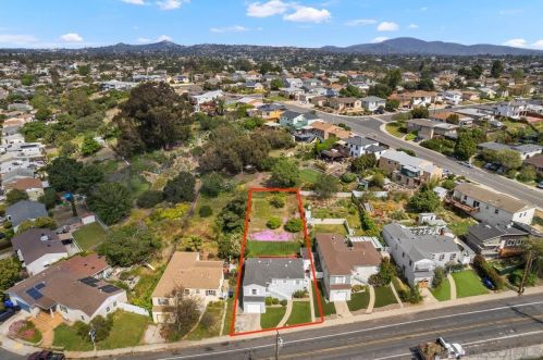 4333 58th St, San Diego, CA 92115-5401