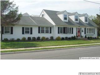 309 1st Ave, Wall Township NJ  07762-1006 exterior