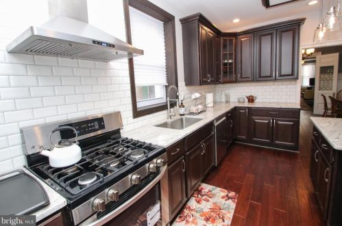 5121 Hazel Ave, Philadelphia PA 19143-1512 exterior