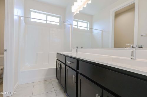 1380 Avenida Kino, Casa Grande AZ  85122-3278 exterior