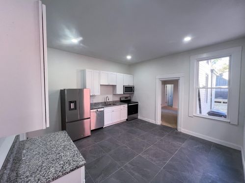 250 Pershing Ave, Covington, KY 41011-1334