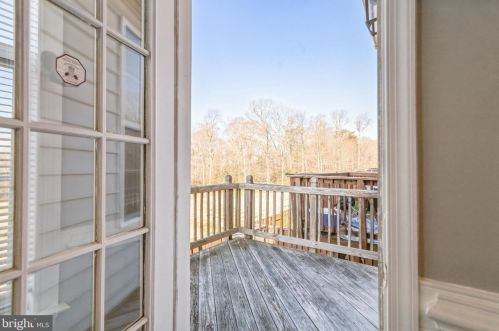 13046 Terminal Way, Woodbridge VA  22193-6116 exterior