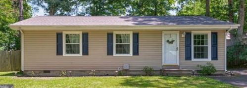 304 Albany St, Fredericksburg VA  22407-6304 exterior