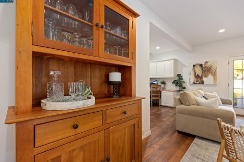 300 Camaritas Way, Danville CA  94526-5439 exterior