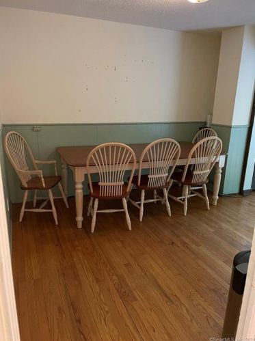 1675 Hartford Tpke, North Haven CT  06473-1246 exterior