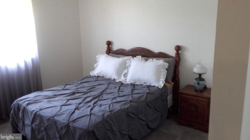 162 Haman Dr, Dover DE  19904-4883 exterior