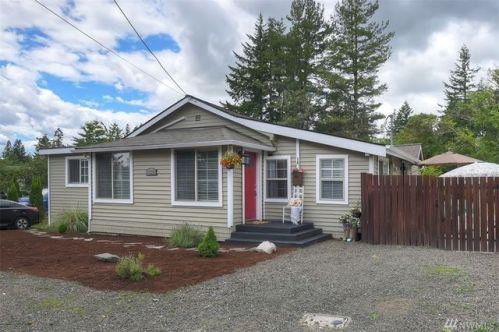 1325 Carr Blvd, Bremerton, WA 98312-2208