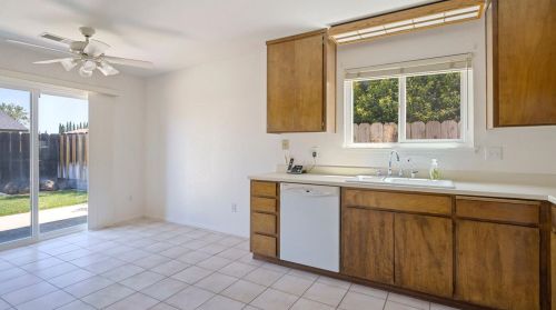 1539 Bailey Dr, Ripon CA  95366-3153 exterior