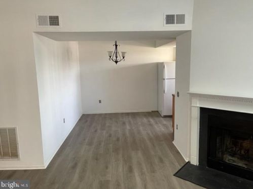 107 Fort Evans Rd, Leesburg, VA 20175-4122