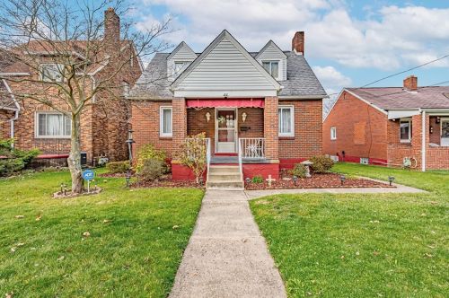 44 Ohio Ave, Glassport, PA 15045-1321