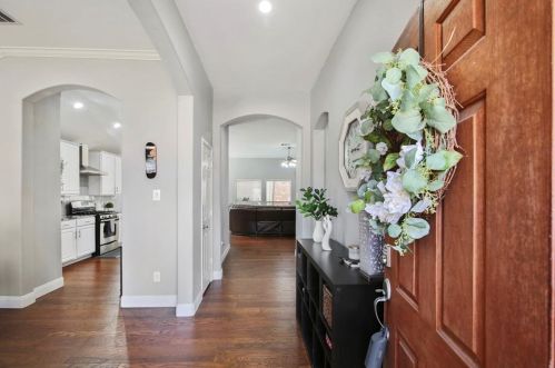 744 Maxwell Creek Dr, Allen, TX 75002-1889