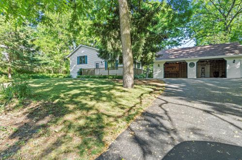 30328 Mountain Ln, Waterford, WI 53185-3457