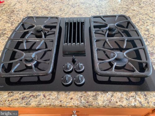 6766 Sycamore Park Dr, Haymarket VA  20169-2995 exterior