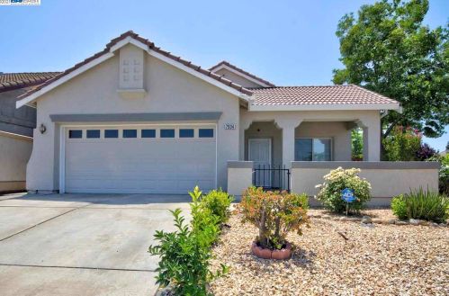 7904 Marla Way, Elk Grove, CA 95758-7232