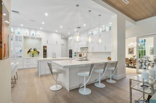 7 Country Rd, Boynton Beach FL  33436-5609 exterior