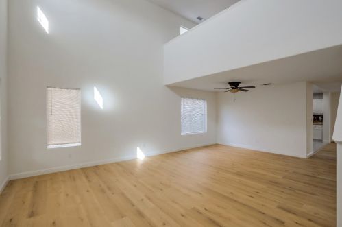 481 Duke Ave, Fresno, CA 93727-5561