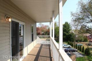 7 Parker Ave, Norwich CT  06351-1800 exterior