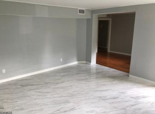 48 Dewey Ave, Little Falls NJ  07424-1141 exterior