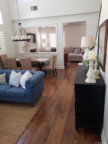 28040 Keepsake Way, Santa Clarita, CA 91354-1105